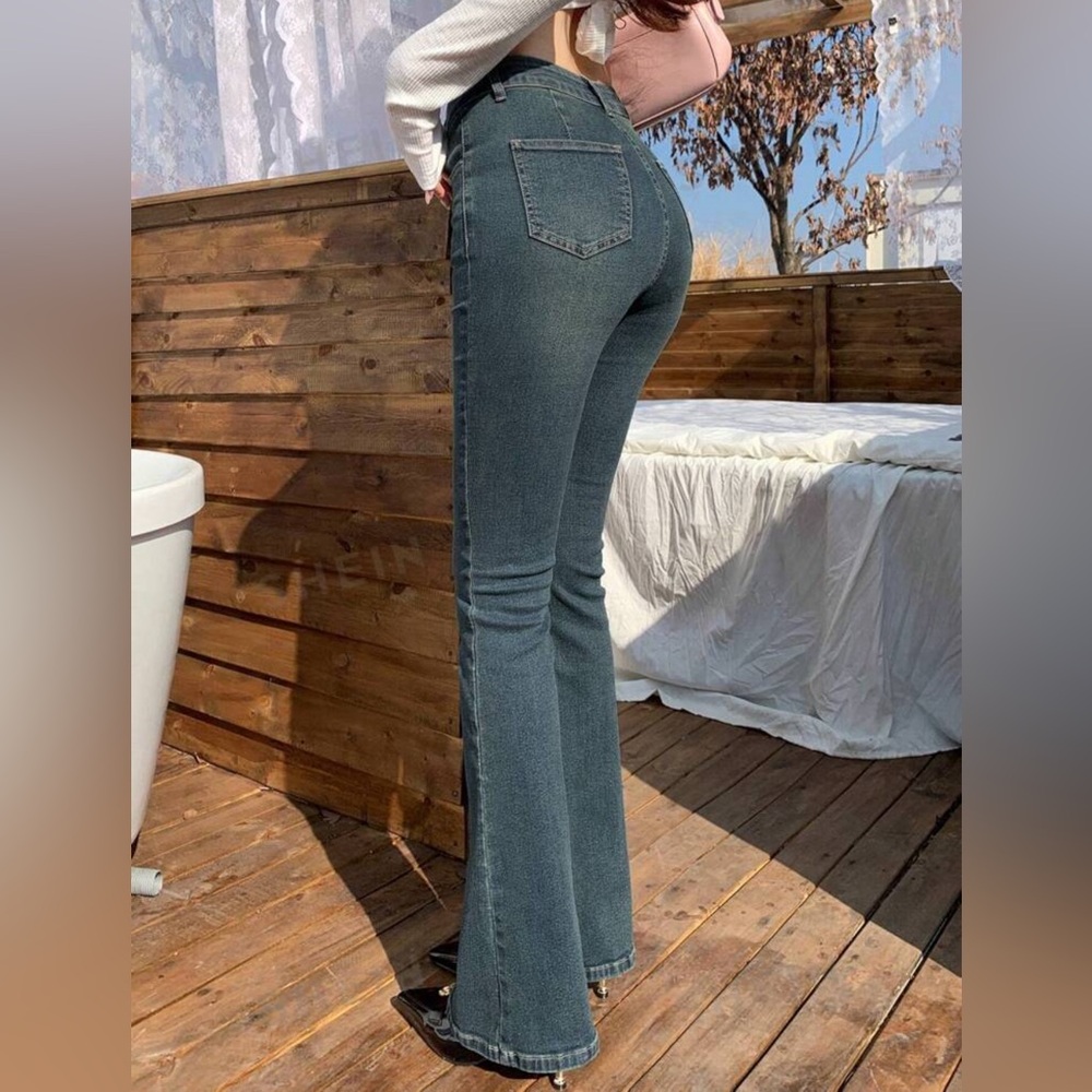 Dark Washed Flared Jeans